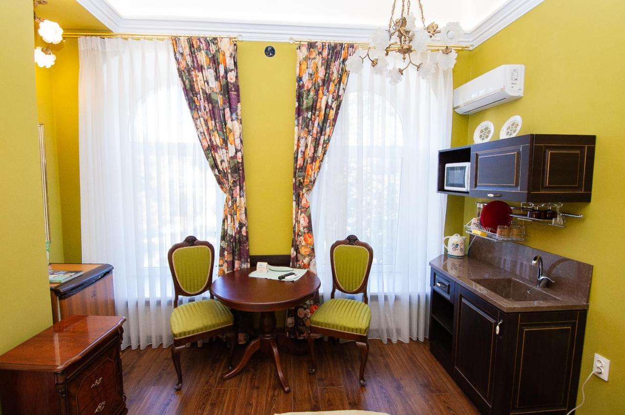 Art Suites Near Deribasovskayaオデッサ エクステリア 写真